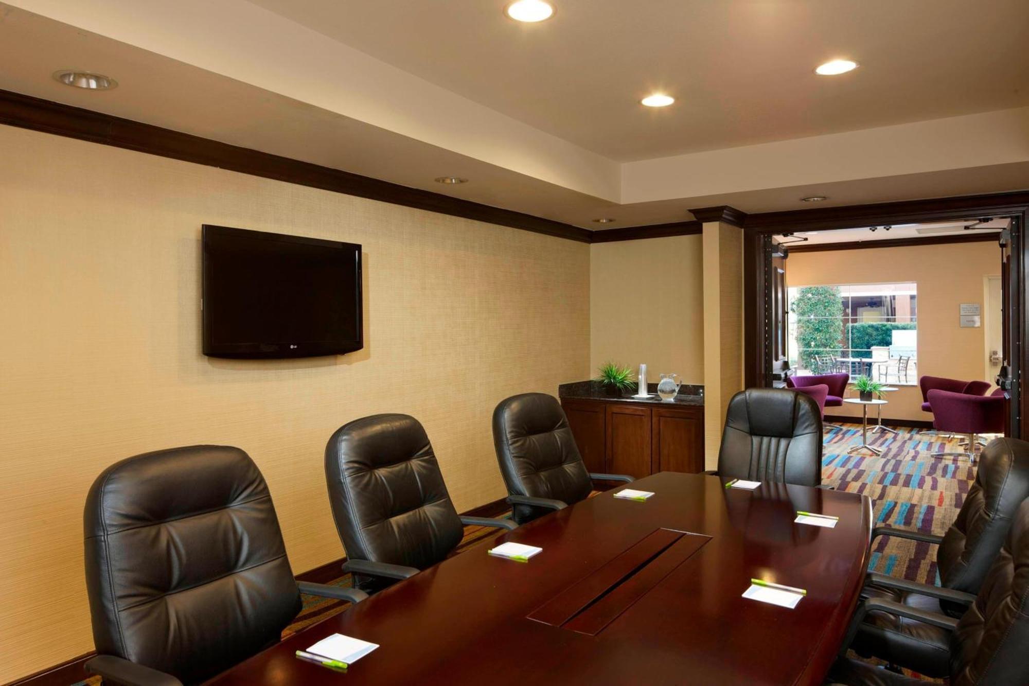 Fairfield & Intercontinental Airport Houston