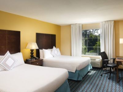 Hotel Fairfield & Intercontinental Airport 3*