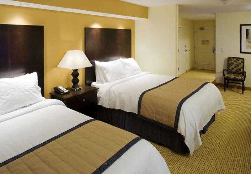 Otel Fairfield & Intercontinental Airport